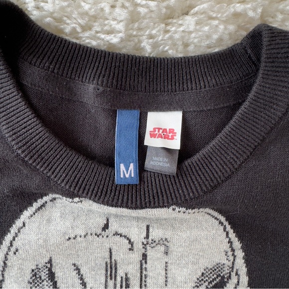 Star Wars Darth Vader Sweater Unisex Sz Medium‎ - Picture 3 of 5